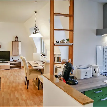 Barneby Apartment *